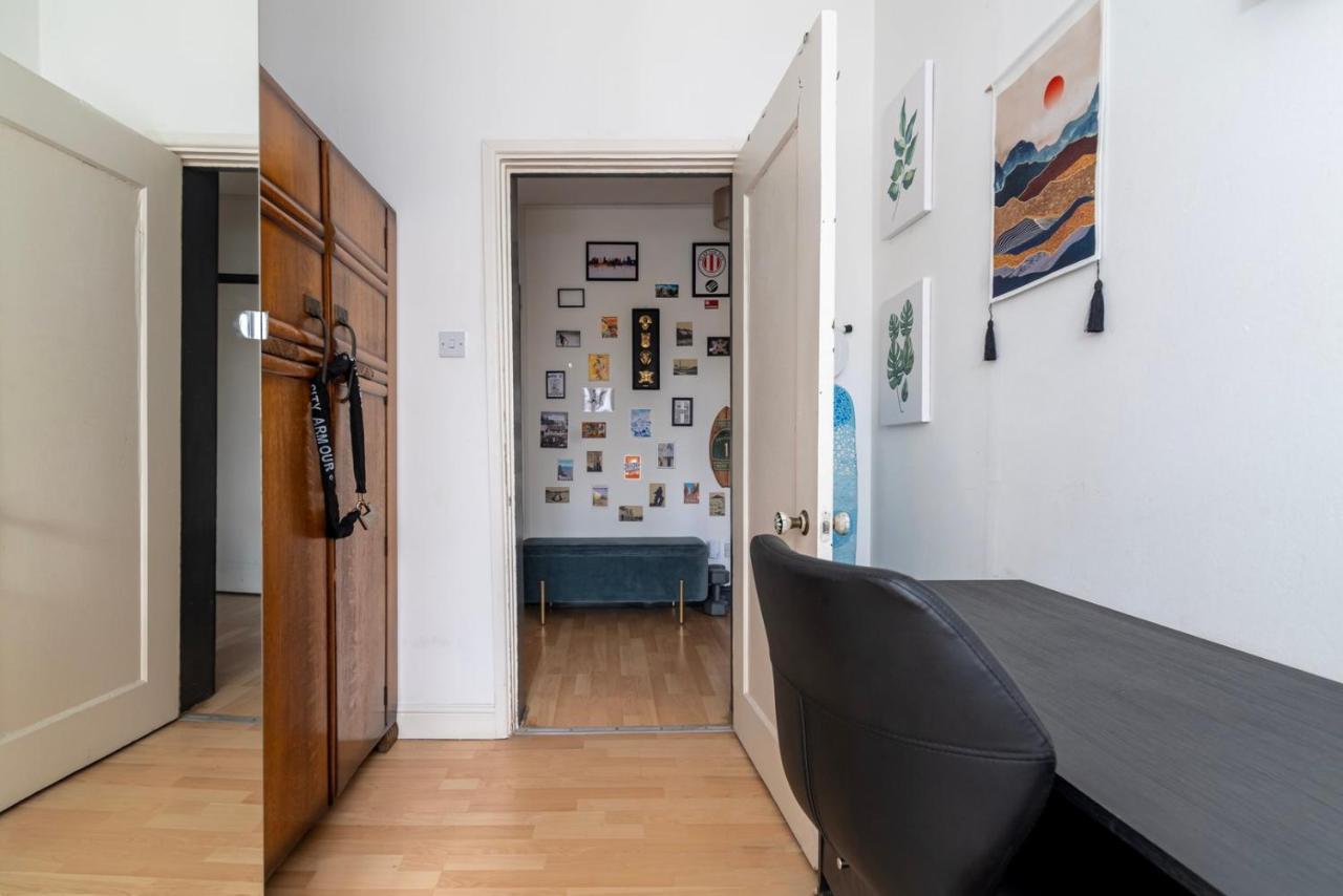 Appartamento Guestready - A Perfect Retreat In Dalston Londra Esterno foto